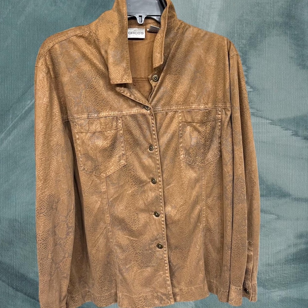 Coastal cowgirl Chico's soft brown button up vegan suede shirt cabincore
